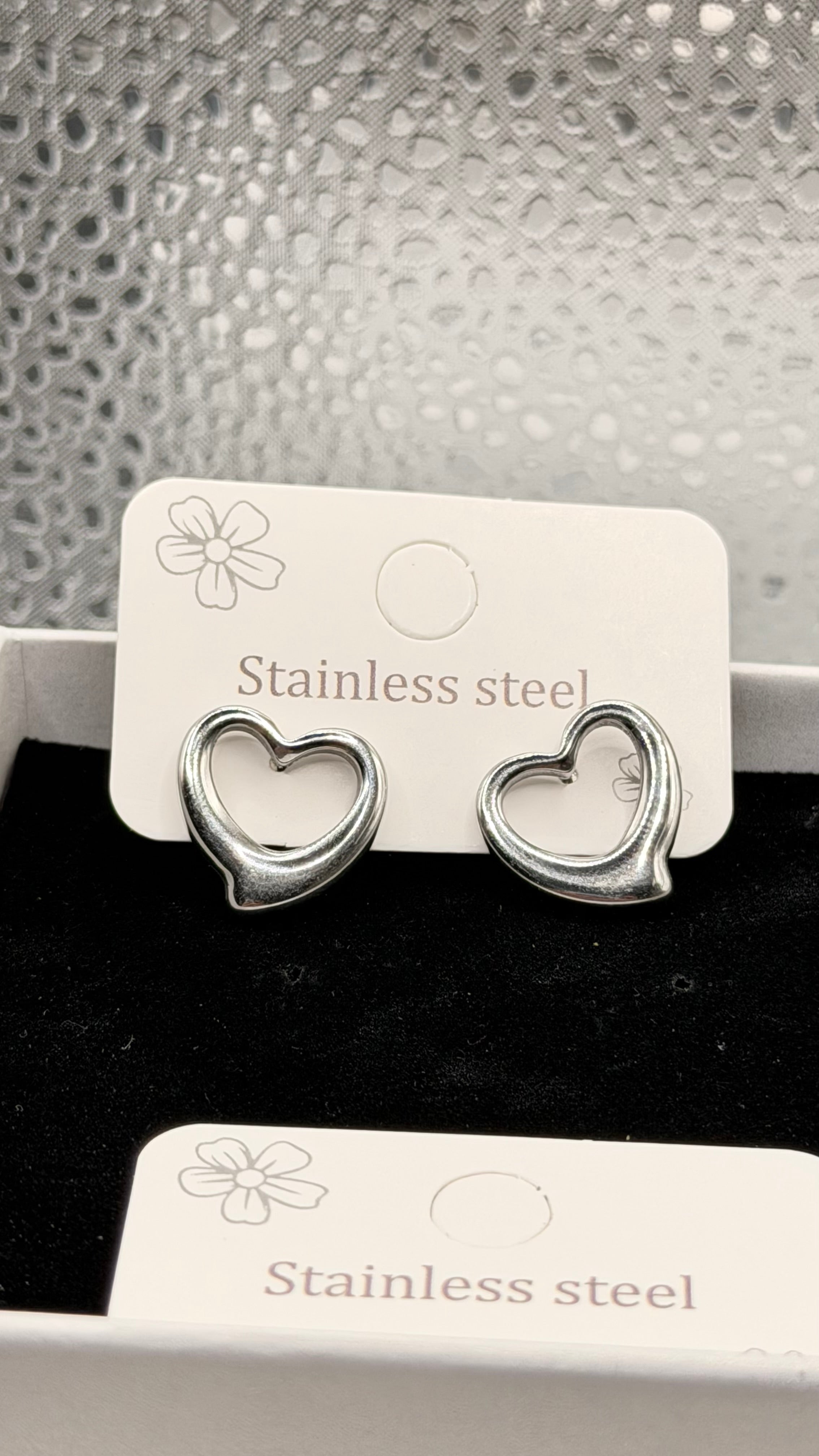Aretes